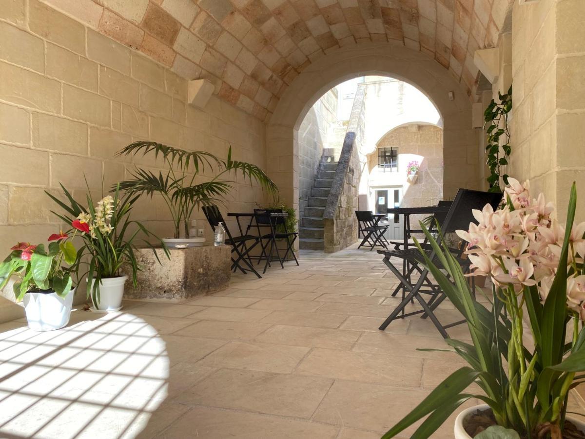 Dimora Assuntina Martano Bed & Breakfast Exterior photo